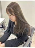 オリーブグレージュ　赤み消しカラー