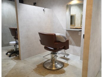 ソル プラス 十日市(Sol plus)の写真/＼大人気stylistが十日市にNEWOPEN／【褒められhairを実現◎】お悩みに寄り添ってくれるプライベートsalon*