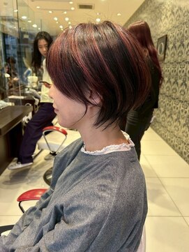アース 大曽根店(HAIR&MAKE EARTH) earthショートレイヤーボブミルクティー丸みショートボブ
