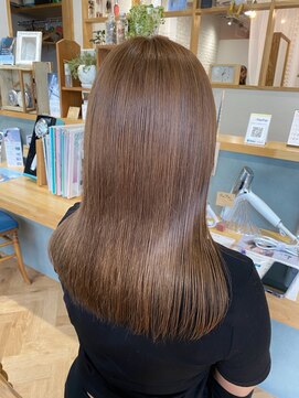 メルク ユニ(merc.uni) 12.14 透明感たっぷり、ハイトーンベージュカラー◎