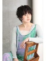 マグノリア(MAGNOLiA) 頭が小さく見えるコンパクトショートパーマ