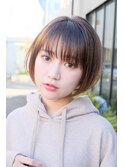 小顔に見える丸みショートボブ