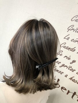 リベルター(Libertad) バレイヤージュ