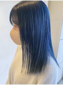 ブルー