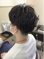 コアフィールフィス(COIFFURE fils)&nbsp;【見附　今町】ゆる巻きスパイラル　黒髪　刈り上げ