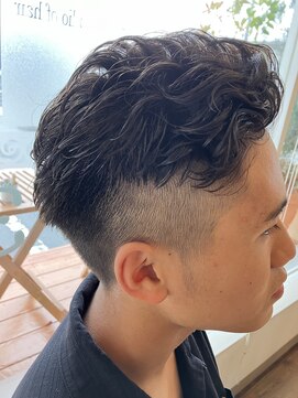 アッシュ アーティスティック スタジオ オブ ヘア(Ash artistic studio of hair) 宮城リョータ