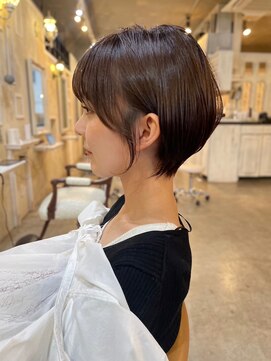 アトリエ エス atelier es HAIRDESIGN 薄めバング/くびれショート/愛されヘア/ショートヘア/抜け感前髪