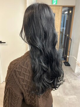 ミュラ(mulah) ブリーチなしダークカラーブルージュ＊ゆる巻きロング寒色カラー