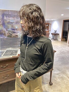 ヘアーアイストゥーレ(HAIR ICI TRE) パーマ　スパイラルパーマ　ミディアムパーマ　担当桜桃