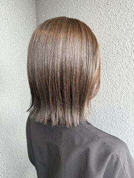 イズミ(izumi) くすみカラー