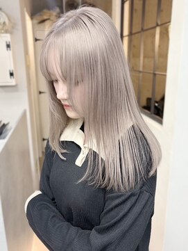 ジィルム(XELM) 韓国レイヤーカット/ブリーチ/レイヤーカット/ハッシュカット