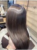 アッシュグレージュ