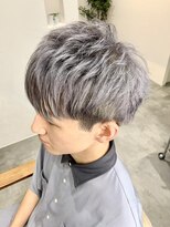 アトリア 横浜(Atria)&nbsp;刈り上げ　シルバーグレージュ