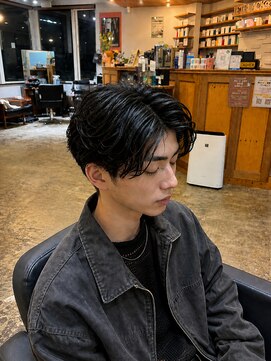 ジェットブラックキューサンロク(JET BLACK 936) 校則OK　フェザーカスタムパーマ