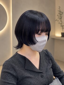 ウリ 横浜(uli) ショートミニウルフカットかける艶カラー