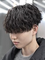 オーバル ジングウマエ(OVARL jingumae)&nbsp;縦落ちパーマツイストスパイラルシャドウパーマフェザーパーマ