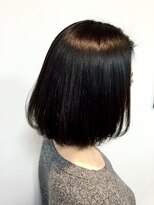 シャンティー(Chantilly)&nbsp;艶やかで上品なシンプルボブ