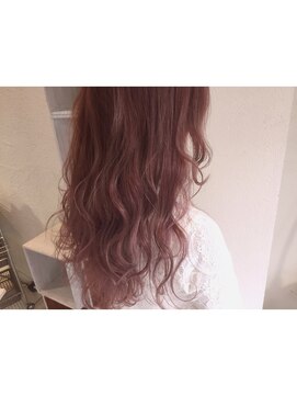 ラッド 心斎橋店(RAD) かるめピンクベージュ