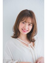 大人可愛い外ハネミディアム