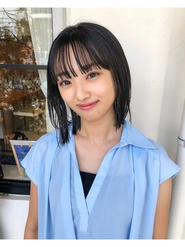 フルール(hair place Fleur) 鎖骨ラインの切りっぱなしボブ×ぱつっと前髪