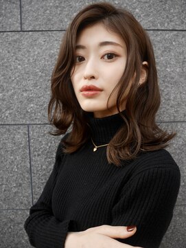 シュシュ(shushu) 大人かわいい小顔外ハネロング 【有海一生】