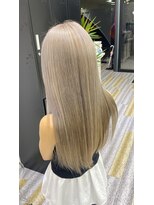 アフューズバイストゥー(Vfuse by StueW)&nbsp;ホワイトベージュ［倉敷］［岡山］［水島］