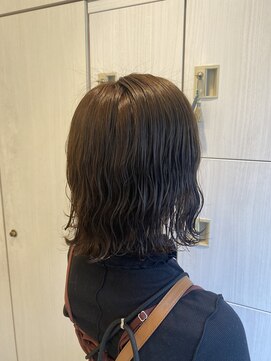 ナビバイケンジ(NaVI by KENJE) 《ボブ×波巻きパーマ》