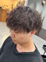 フゥ 宇都宮(FeU) メンズパーマシャドウパーマセンターパートメンズマッシュウルフ