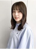 オリーブベージュ 透明感カラー