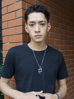 イェン(Yen.)&nbsp;ピンパーマ　テーパーフェード　刈り上げショート