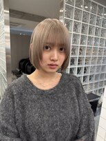 サンク 原宿 表参道(cinq)&nbsp;くびれボブミルクティーベージュブリーチカラーワイドバング