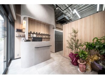 FRAME spa&hair room 博多店【フレーム】