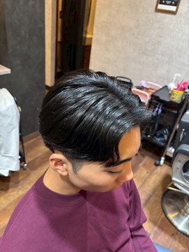 ヘアーワークス ボナ(HAIR WORKS bona.) メンズ 清潔感カット