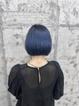カフネ ジュントス ヨロ(Cafune' juntos YOLO) 深めのネイビーカラーとボブの相性◎