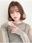 ミディアムレイヤー、外ハネボブ、グレージュ、脱白髪染め☆