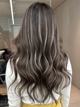 ヘアーサロングランデ(HAIR SALON GRANDE) ハイライトカラーミルクティーベージュレイヤーカット
