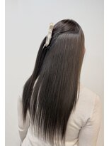 オクタ(Octa)&nbsp;ロングレイヤースタイル