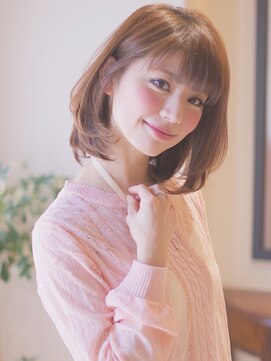 オジコ(ojiko) ☆月曜営業☆ojiko.ツヤツヤ大人可愛い耳掛け小顔ミディ