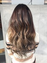 ベルファーレ(velfarre) おふぇろバレイヤージュカラー