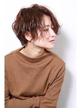 ラヴェストバイフレイスウェル(LOVEST by frace well) 【LOVEST服部】大人センターパート/グレーベージュ