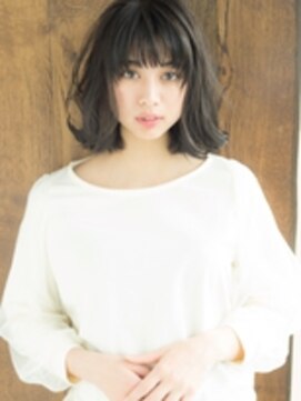 エル(LE) 《LE》ひし形シルエットグレージュエアリーボブ