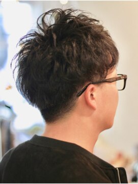 ハロ 蕨(HALO) ツーブロック×パーマ