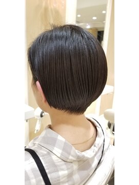 アッシュ 中目黒店(Ash) 【王道】ストレートミニボブ