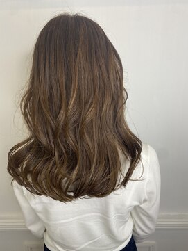 リルウ 阿倍野キューズモール(LILOU) ラフカジュアルはサファリカラー