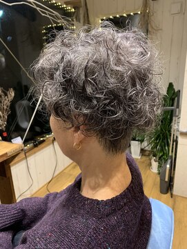 ウミマチ(umi machi) umi machi ロマンスグレー