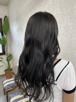 ビューティーサロン コマ(koma)&nbsp;ネイビーブラックカラー×ニュアンスハイライトカラー