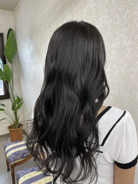 ビューティーサロン コマ(koma) ネイビーブラックカラー×ニュアンスハイライトカラー