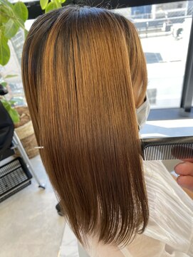 ロンドルーチェ 心斎橋(Lond luce) ダークアッシュ/ミディアムレイヤーカット［髪質改善/縮毛矯正］