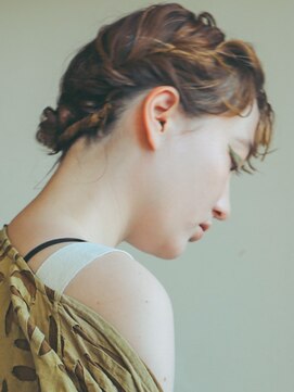 バーノン(VERNON) NUN　ARRANGE【VERNON】058-262-3611