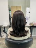 ミディアムヘア斜めバンググレージュカラーシルキーベージュ